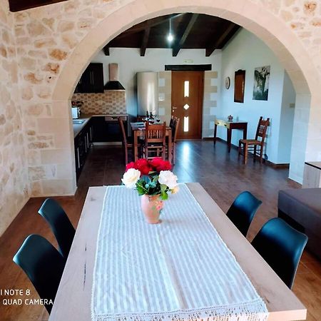 Traditional Villa In Pemonia المظهر الخارجي الصورة